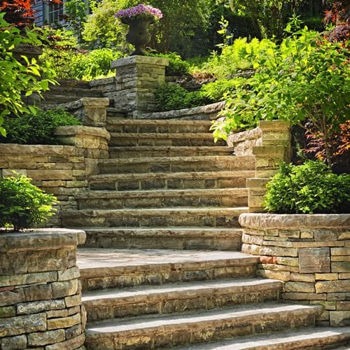 Choosing the Right Retaining Wall Design: Expert Tips for Los Angeles Landscapes